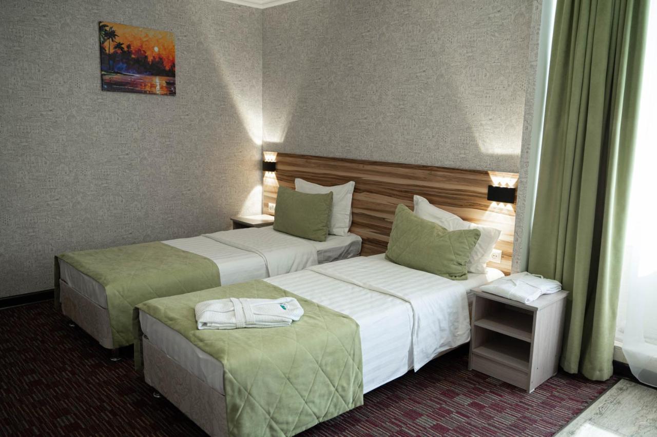 Uyutnyy Dom Hotel Taraz Exterior photo