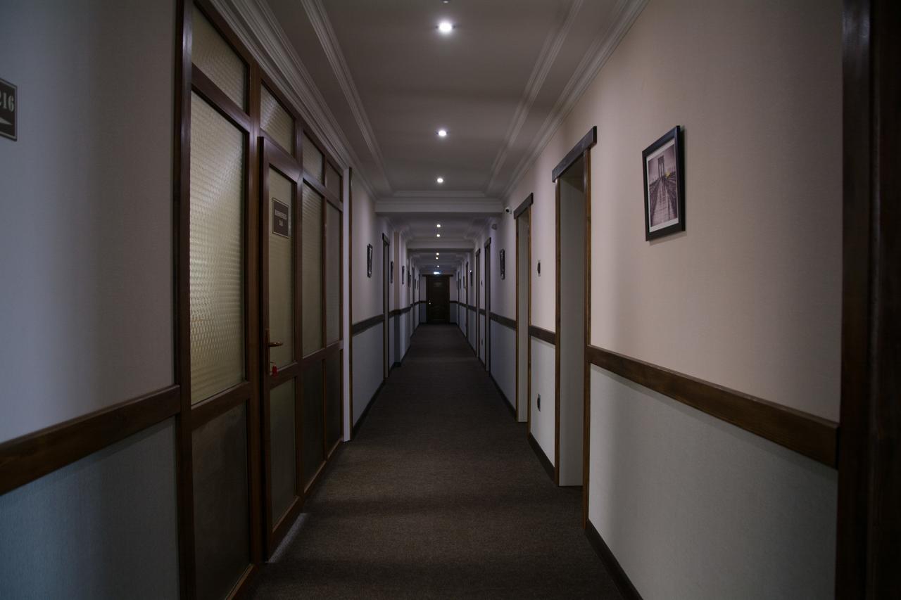 Uyutnyy Dom Hotel Taraz Exterior photo